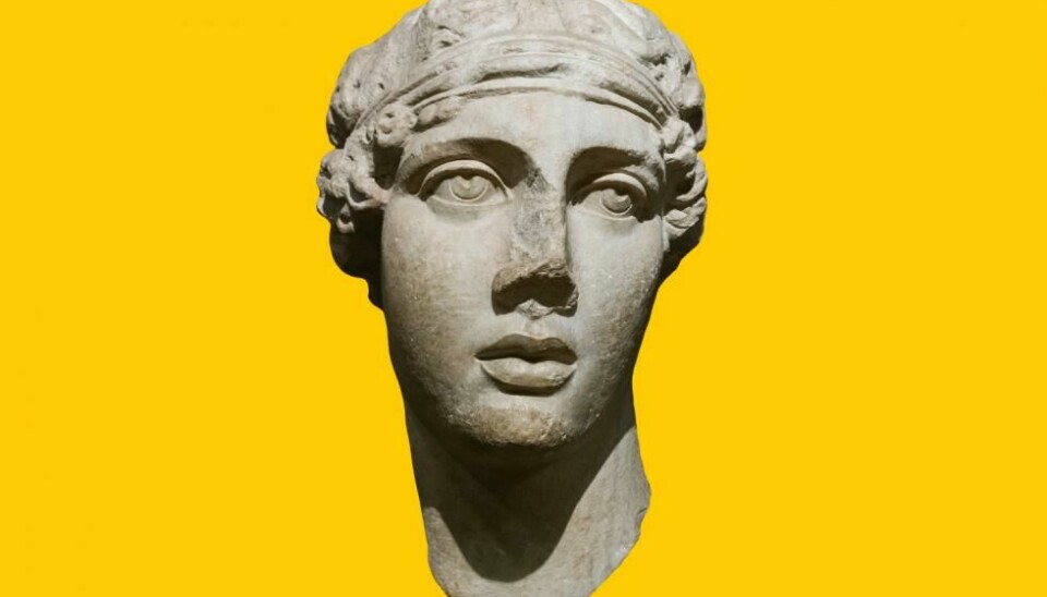 Per Esben Myren-Svelstad har gjendiktet den greske poeten Sapfo til nynorsk - med kløyvd infinitiv. Bildet viser poetens hode, slik det er oppbevart i det arkeologiske museet i Istanbul. Kilde: Wikimedia commons.