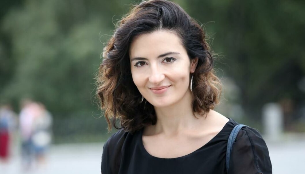 Alisa Ganijeva skriver frem et uhamonisk samfunn der tradisjon og modernitet, fundalisme og overtro er blandet sammen, skriver Sarah Smith Ogunbona. Foto: Wikimedia Commons. Alisa Ganijeva skriver frem et uhamonisk samfunn der tradisjon og modernitet, fundalisme og overtro er blandet sammen, skriver Sarah Smith Ogunbona. Foto: Wikimedia Commons.